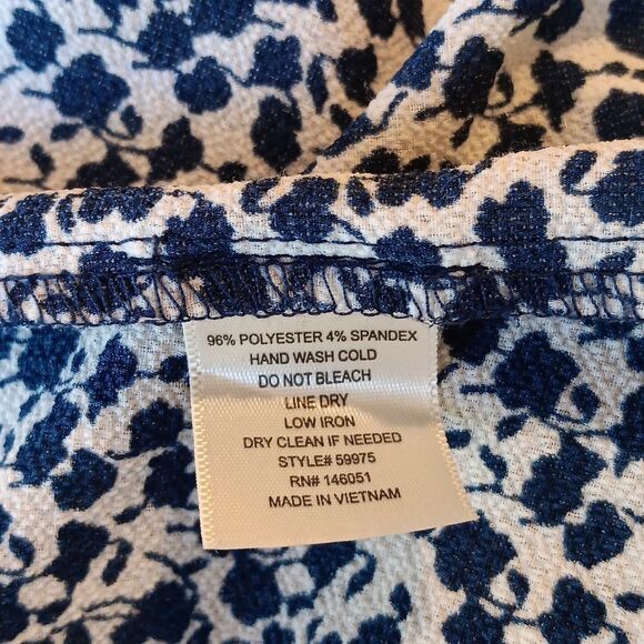 Monteau Navy and Cream Floral Dress. Retro. Garden Girl. - Picture 10 of 11